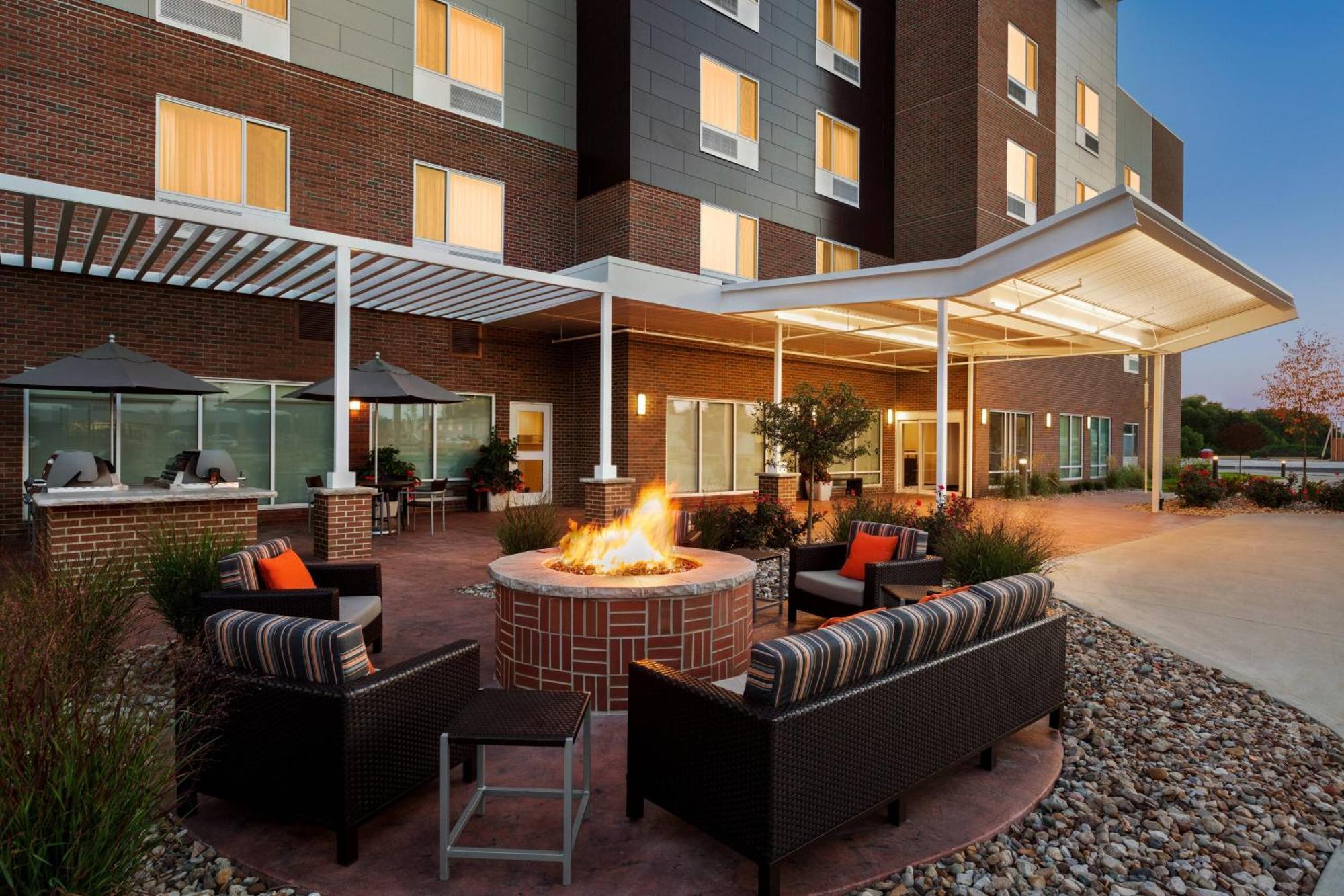 Towneplace Suites Cedar Rapids Marion Esterno foto